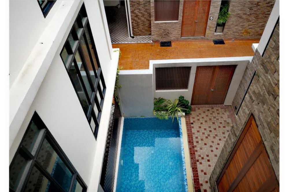 6508-223 ให้เช่า บ้าน Sukhunvit 24 ใกล้ The Emporium Private Swimming pool 4ห้องนอน