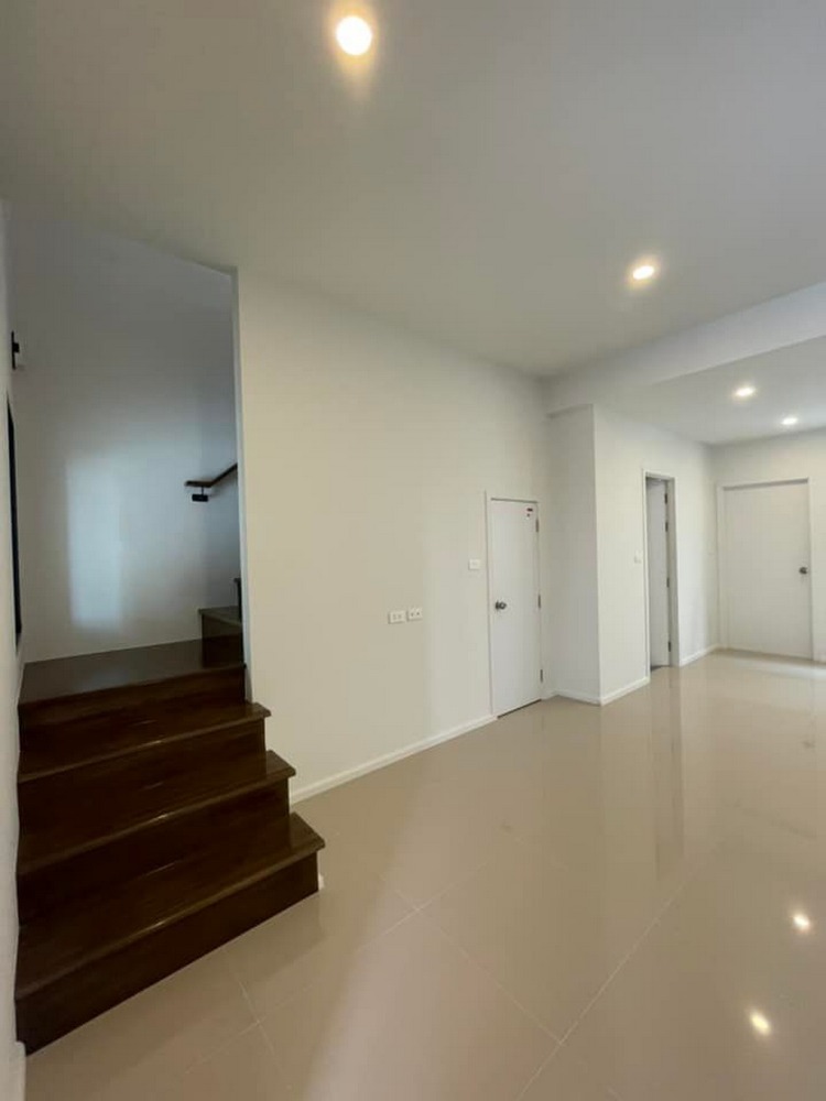 6508-538 ให้เช่า บ้าน สุขาภิบาล 2 PLEX Onnut-Wongwaen 3ห้องนอน 2 ที่จอดรถ