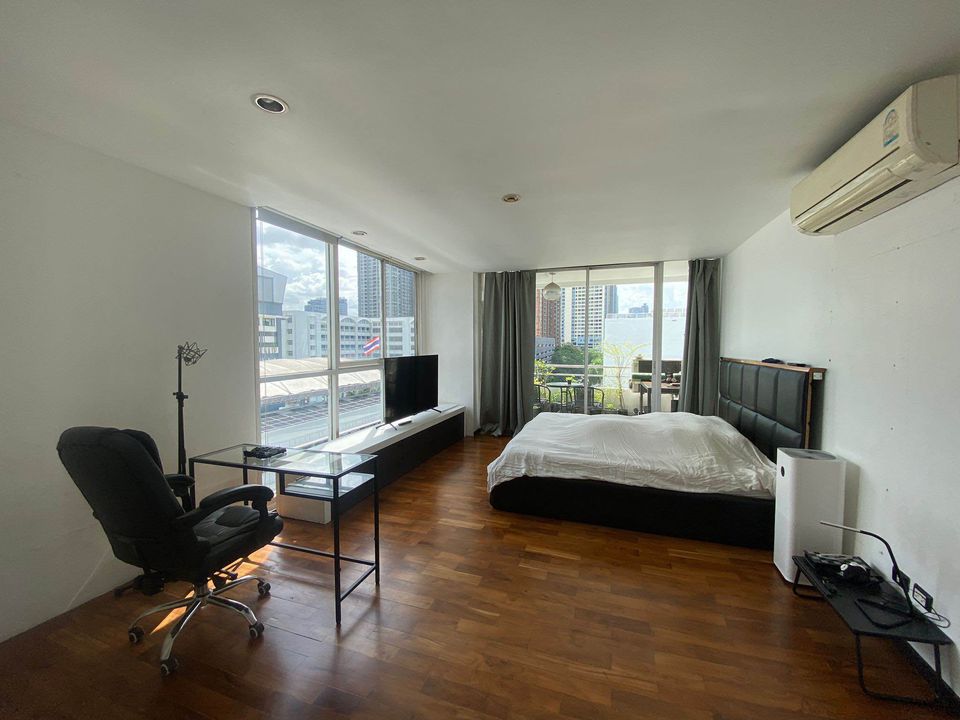 6607-032 Condo for rent, Asoke Sukhumvit, MRT Phetchaburi, The Peak Residence, 4 bedrooms, fully furnished, ready to move in.