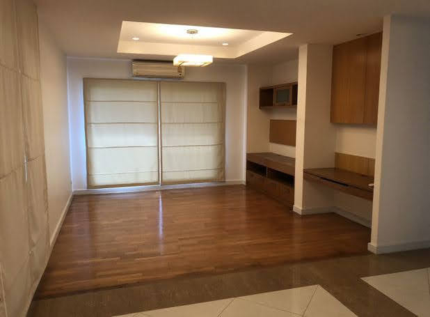 6607-142 Thonglor Sukhumvit,House for rent,Single house in Compound,Swimming pool,4Bedrooms.