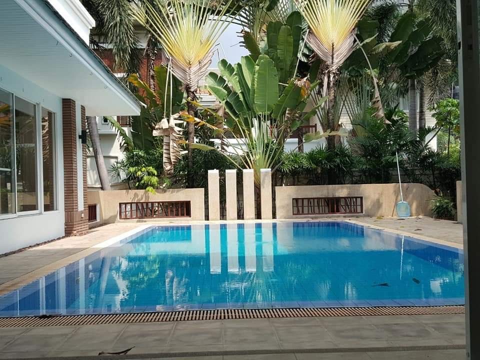 6607-142 Thonglor Sukhumvit,House for rent,Single house in Compound,Swimming pool,4Bedrooms.