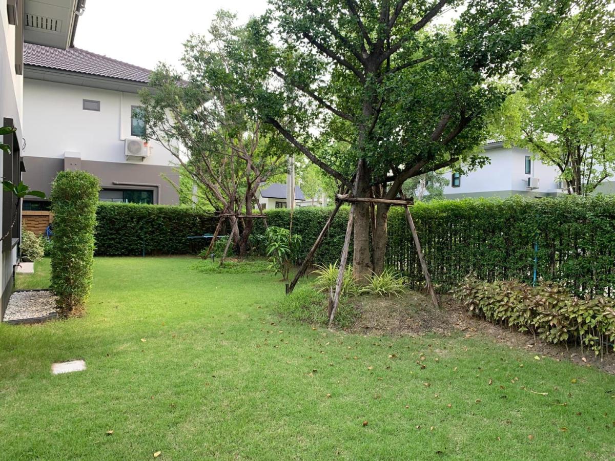 6607-158 Onnut BangPhli,House for sale,Burasiri Wongwaen-On Nut,Luxury House,4Bedrooms.