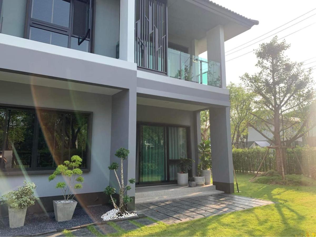 6607-158 Onnut BangPhli,House for sale,Burasiri Wongwaen-On Nut,Luxury House,4Bedrooms.