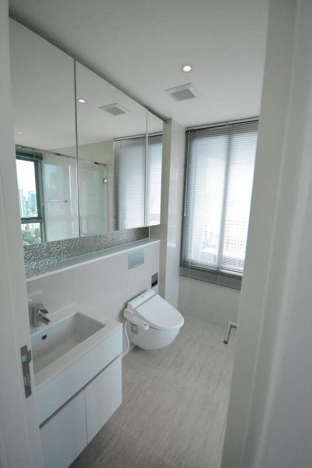 6608-092 Sukhumvit Asoke,Condo for sale,BTS PhromPhong,H Sukhumvit 43,2Bedroom,Fully Furnished,Nice room.