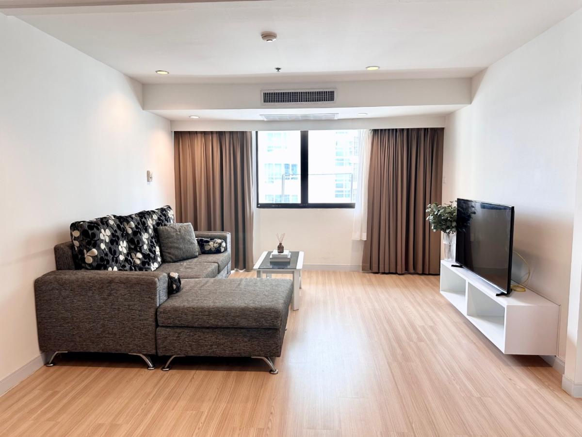 🔥RENT🔥 The Royal Place Two | 1-BR 200m to BTS Ratchadamri