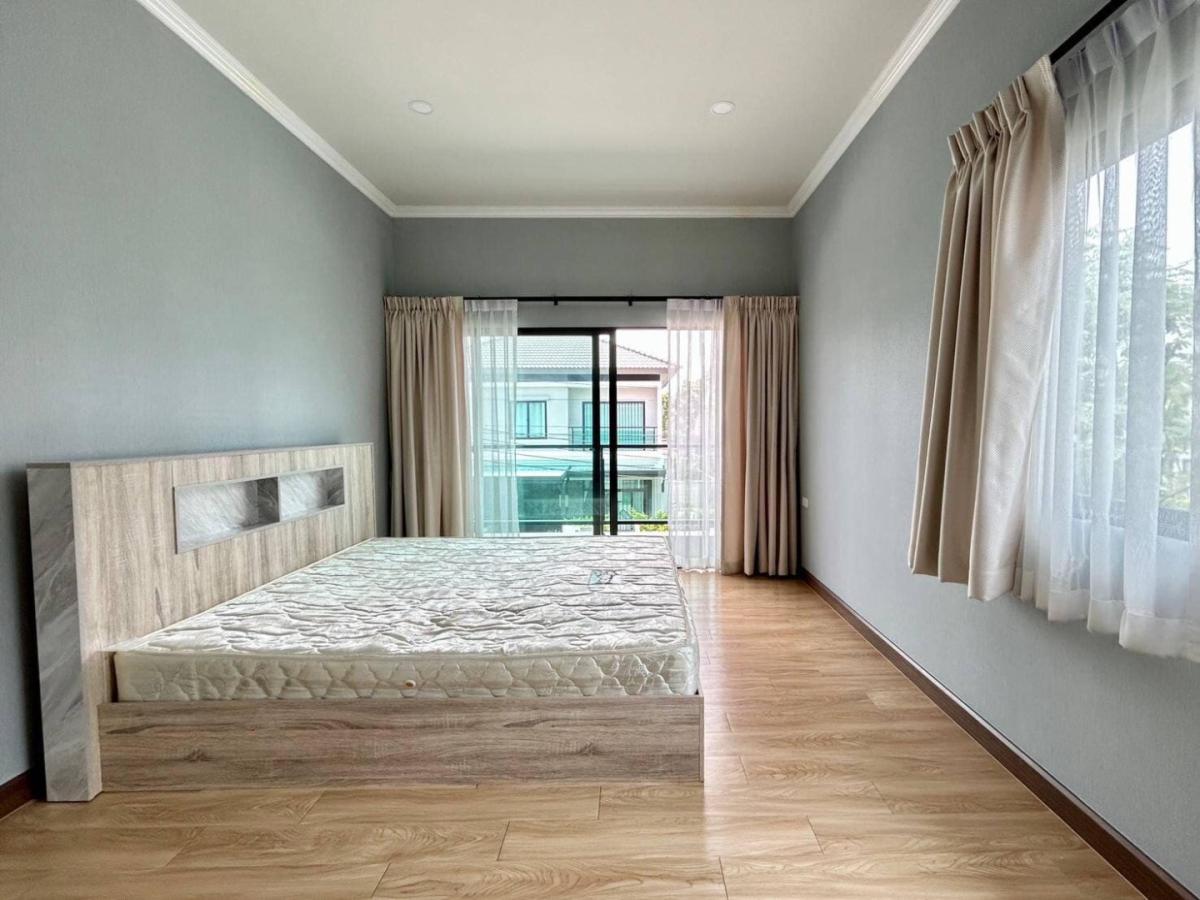 6608-157 Wongwaen Ramindra,House for rent,Grand Britania,3Bedrooms,Fully Furnished,Ready to move in.