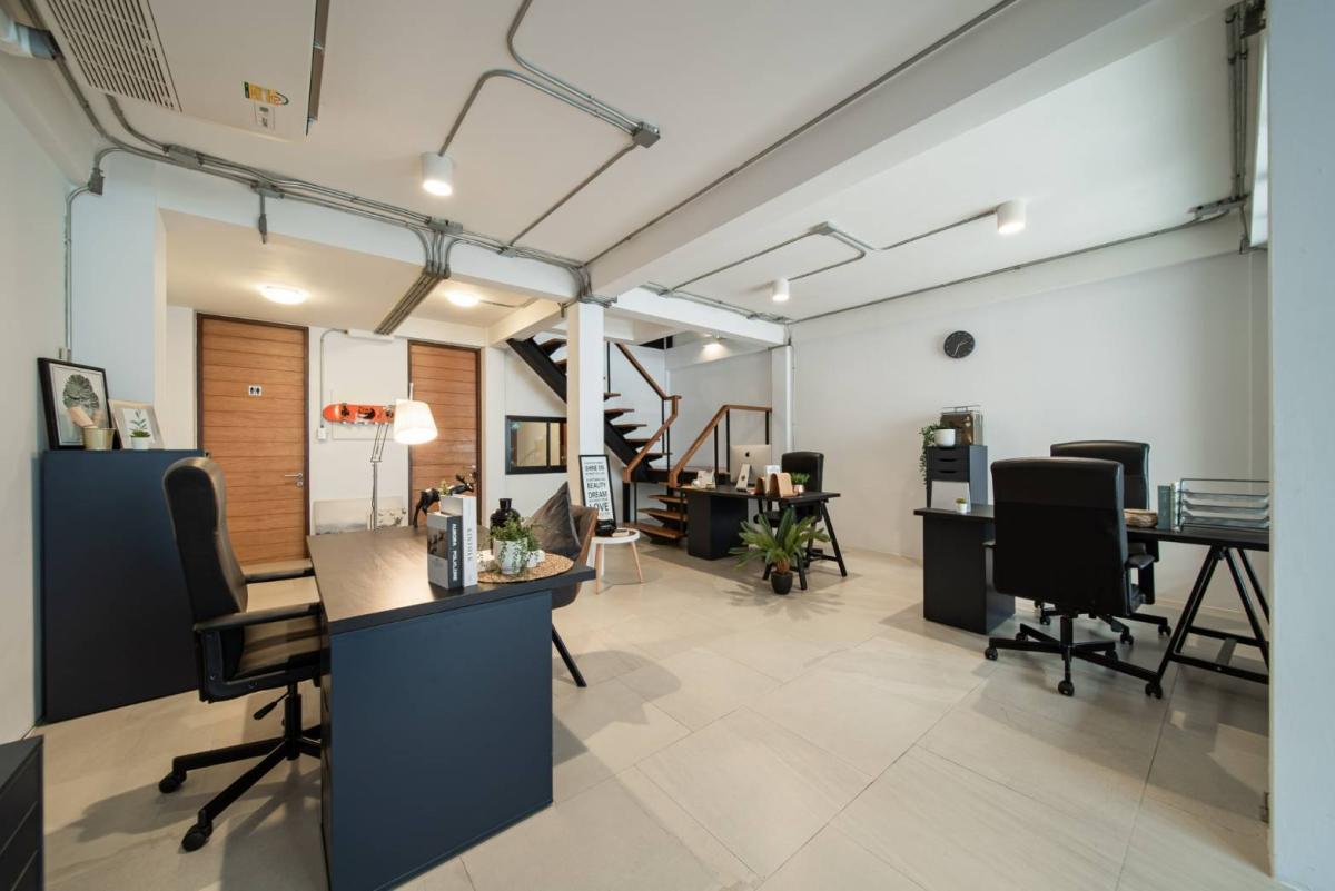 6608-168 Sukhumvit Ekkamai,House for rent,LOFT TOWNHOME EKKAMAI 22,3Bedrooms,Nice house,Fully Furnished.