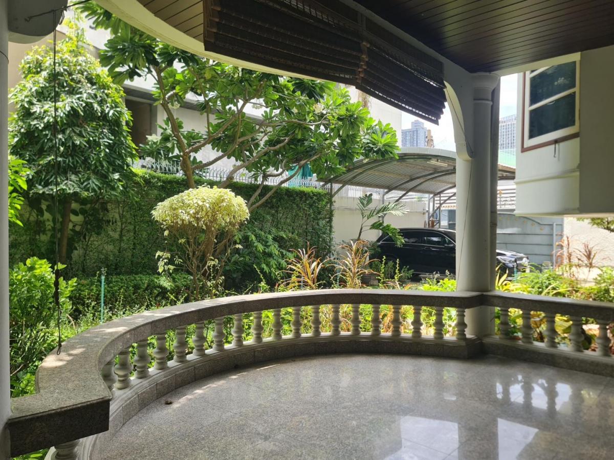 6608-206 Thonglor KhwaengKhlongTanNuea,House for rent,House in soi Thonglor 25,Nice house,3Bedrooms.