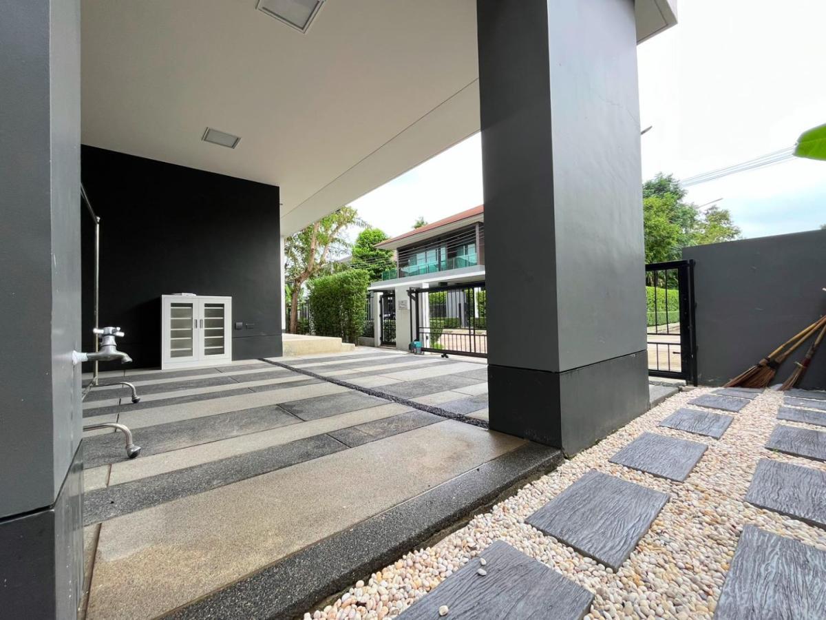 6608-222 KrungthepKreetha SaphanSung,House for rent,Setthasiri Krungthep Kreetha,3Bedrooms,Luxury House.