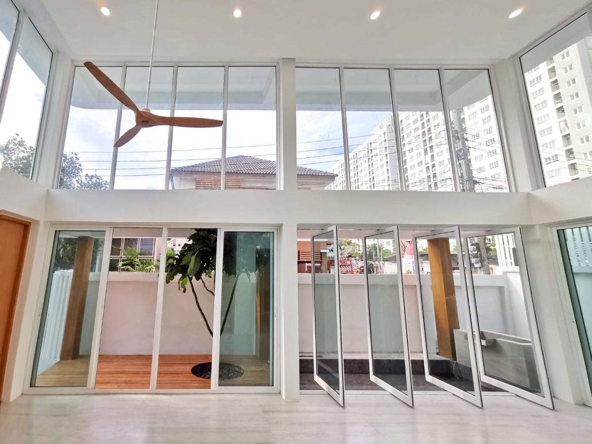 6608-227 Onnut Udomsuk,House for sale,House at Sukhumvit 77,Luxury house,5Bedrooms,Nice decoration.