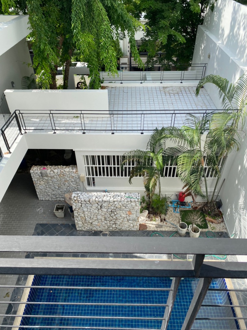 6608-242 House for rent, Sukhumvit, Ekkamai, 3-storey detached house, 4 bedrooms, swimming pool