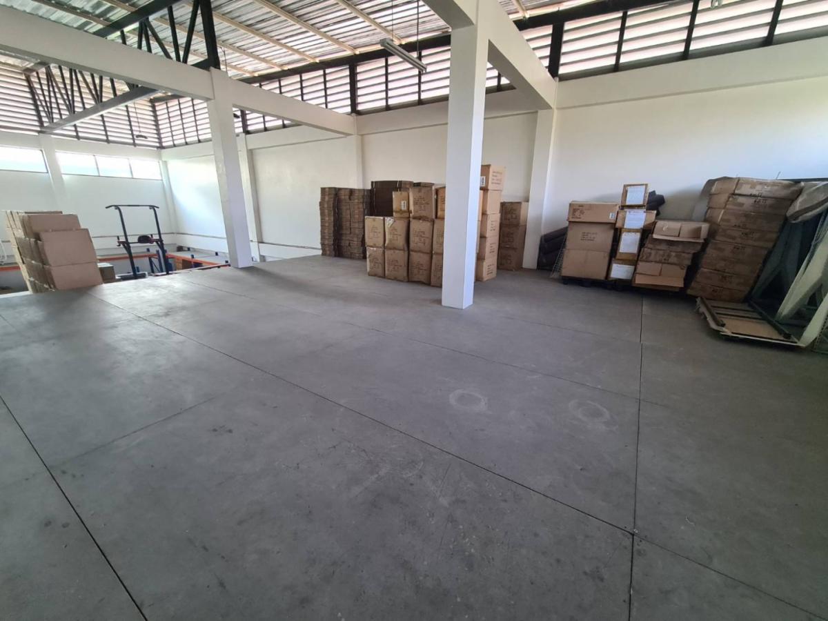 6609-014 Home office for sale with warehouse, Phra Khanong, Bang Chak, BTS Punnawithi, 2-story home office with warehouse for use.