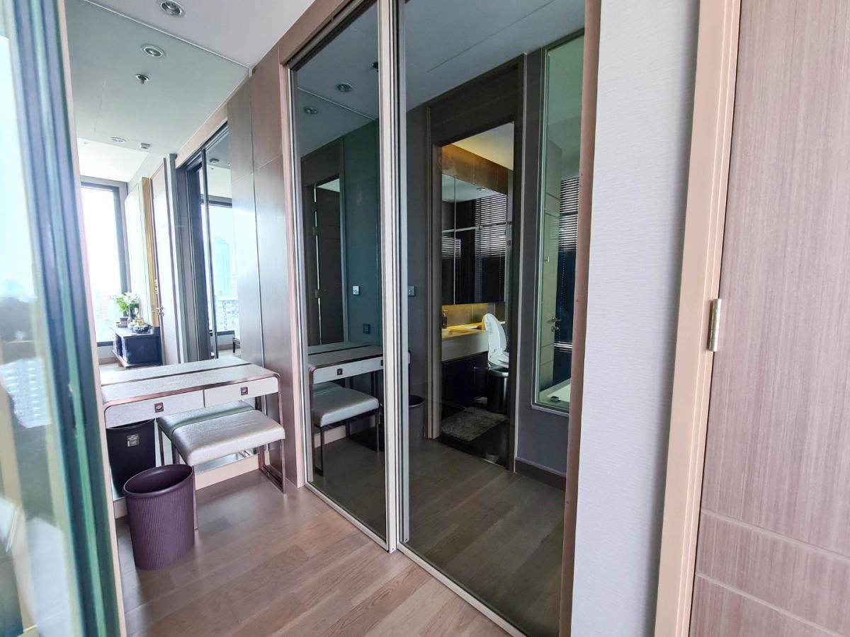 6609-047 Condo for sale Rama 9,Huaykwang.The Esse At Singha Complex 1 Bedroom. Fully furnished