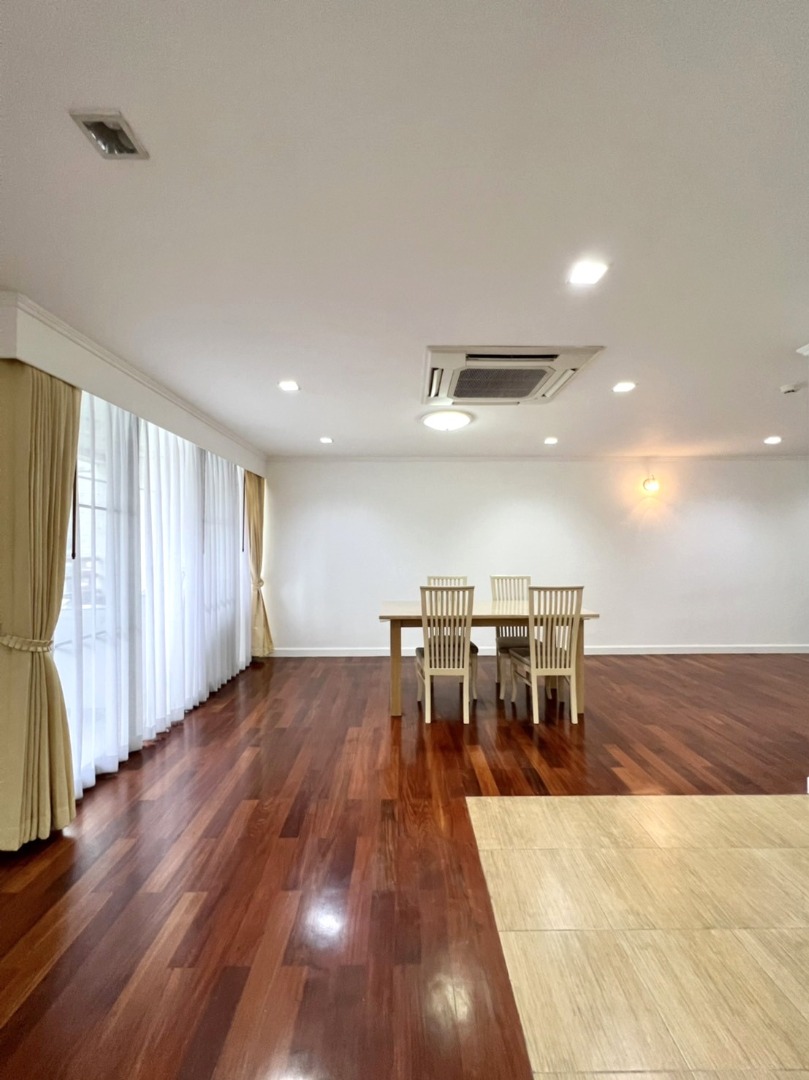 6609-074 Condo for Rent, Sukhumvit,Thonglor.ACADAMIA GRAND TOWER 3 bedrooms high floor, city view.