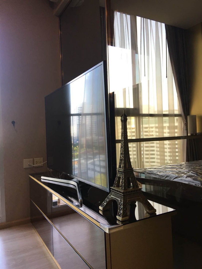 6609-075 Condo for rent. Ratchada,Huaykwang. Noble Revolve Ratchada 1 Bedroom. Fully furnished