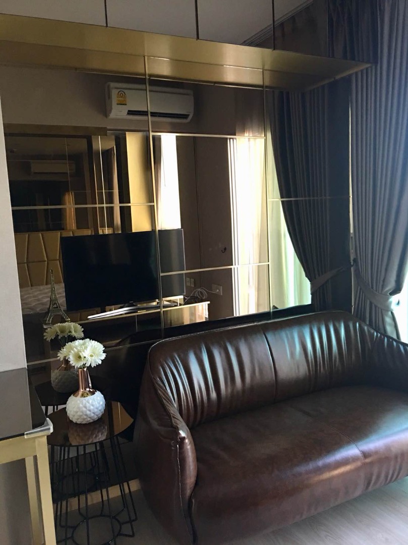 6609-075 Condo for rent. Ratchada,Huaykwang. Noble Revolve Ratchada 1 Bedroom. Fully furnished