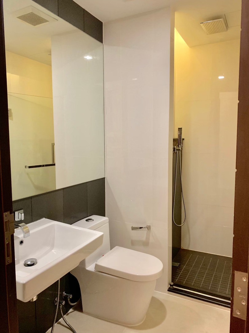 6609-085 Condo for sale in Ratchada,Rama9,MRT Thailand Cultural Centre. Ivy Ampio 2 bedrooms. Fully furnished