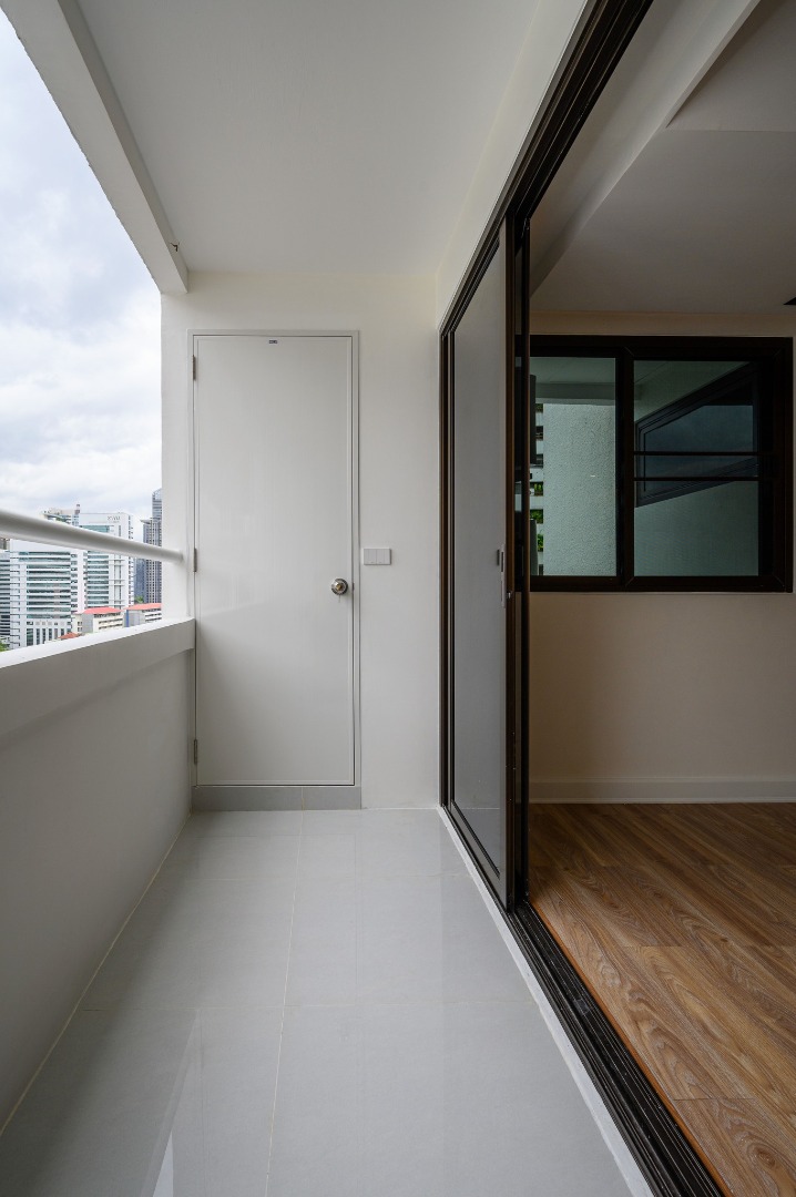 6609-096 Condo for sale in Sukhumvit,Asoke,BTSAsoke. Prestige Towers 2 bedrooms. Fully furnished