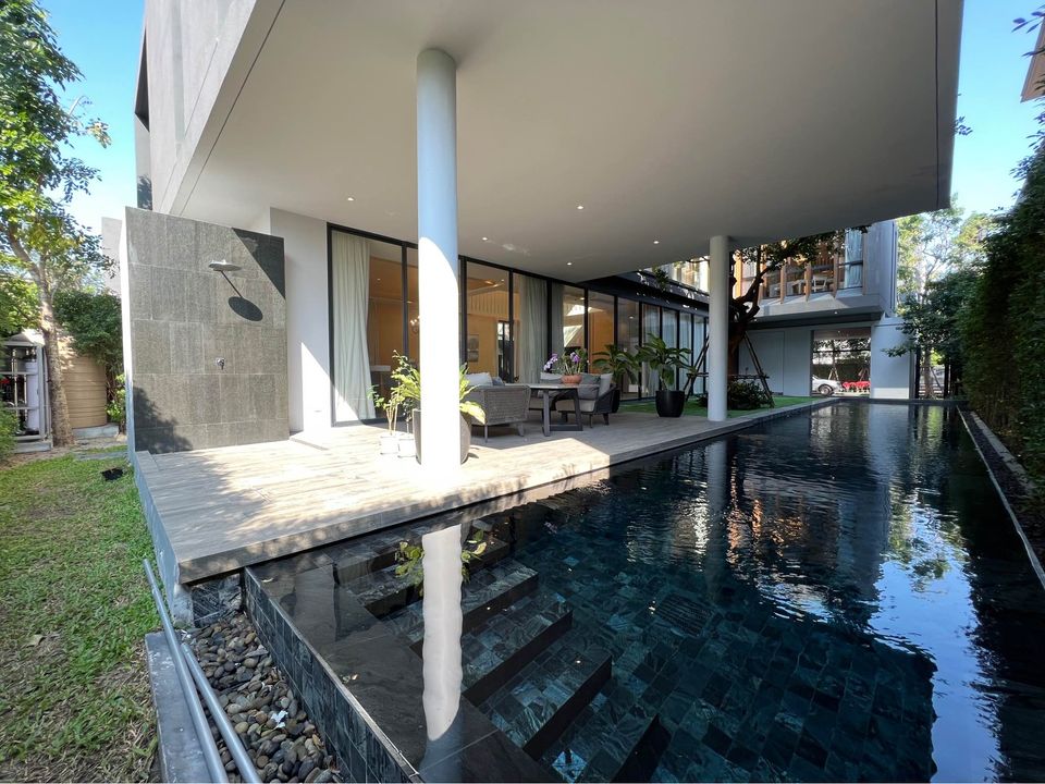 6609-132 House for sale. Rama9,Phetchaburi,. 3-story house, Issara Residence Rama 9. 5 Bedrooms. Fully furnished