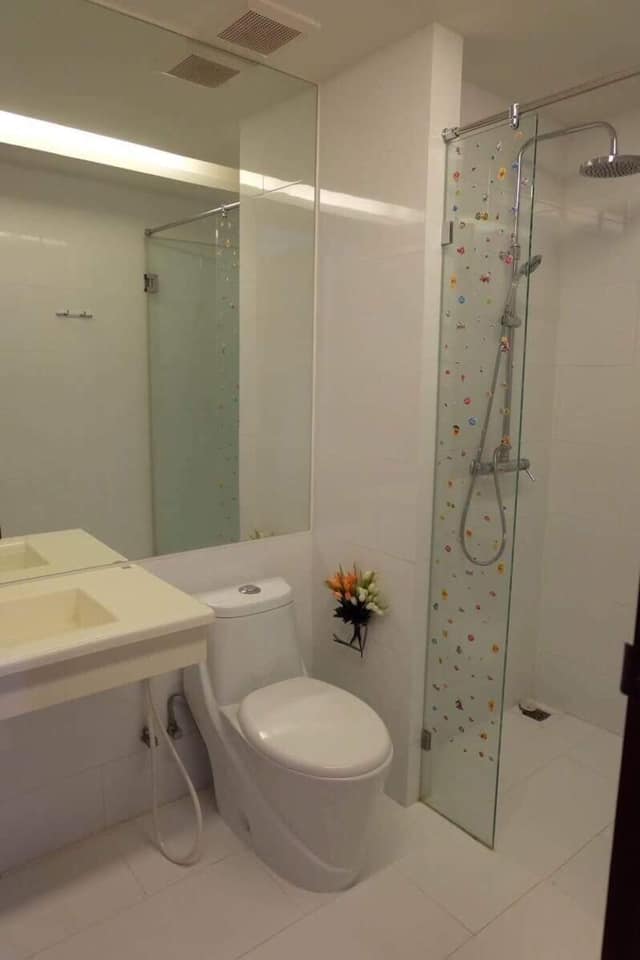 6610-071 Condo for rent. Ratchada,Huaikhwang,MRTHuaikhwang.Emerald Residence Ratchada 1 Bedroom. Fully furnished