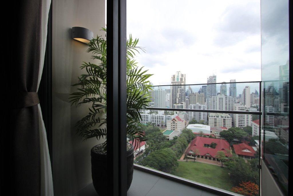 6610-081 Condo for rent. Asoke,Sukhumvit,BTSAsoke. The Esse Asoke 2 Bedrooms. Fully furnished