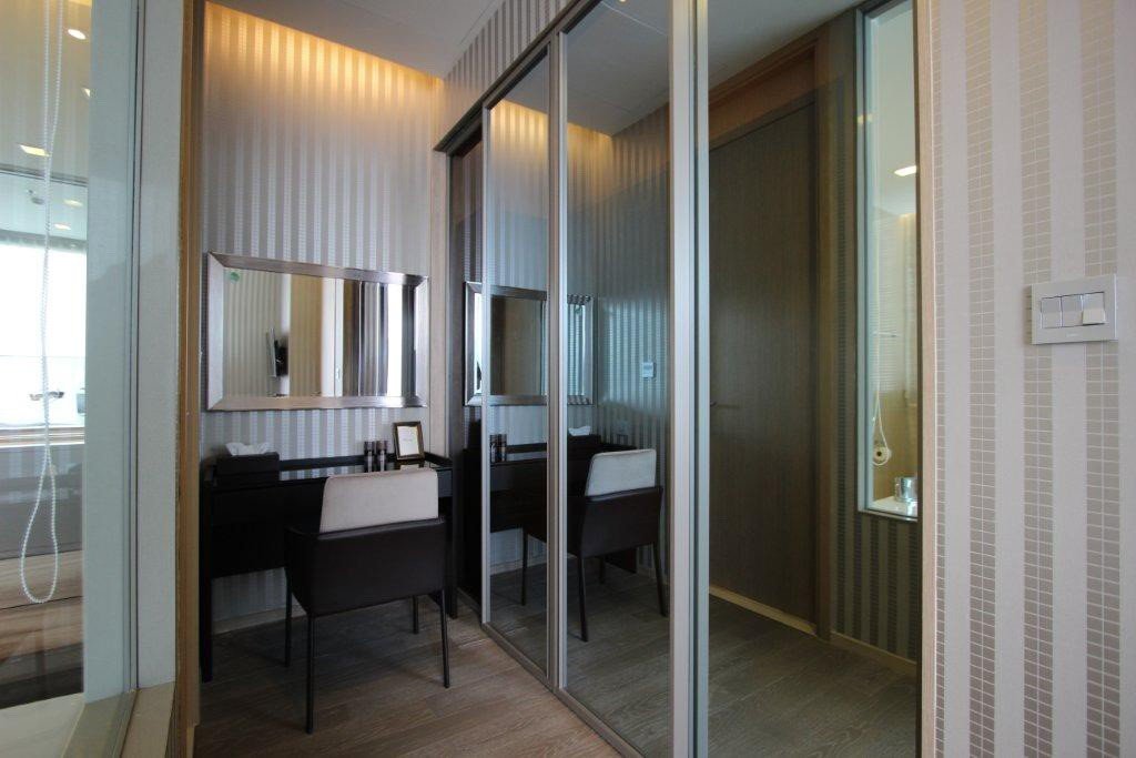 6610-081 Condo for rent. Asoke,Sukhumvit,BTSAsoke. The Esse Asoke 2 Bedrooms. Fully furnished