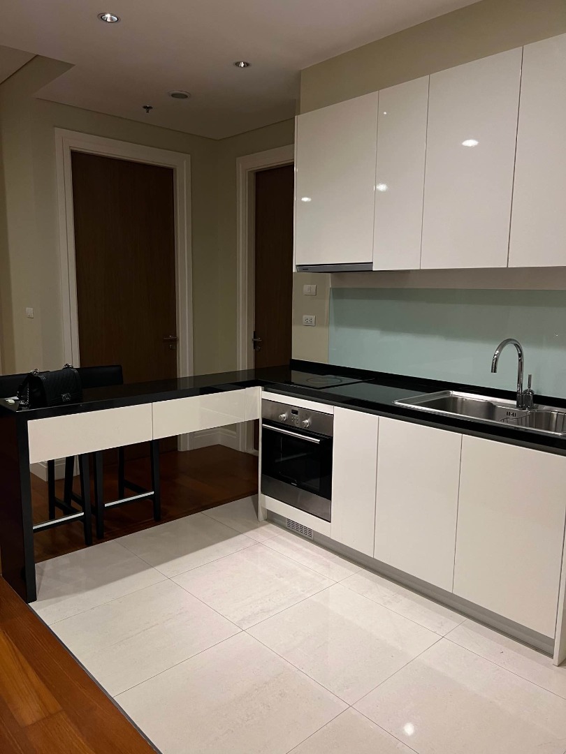 6610-150 Condo for rent in Sukhumvit,Phromphong,BTSPhromphong. Bright Sukhumvit 24 2 bedrooms. Fully furnished