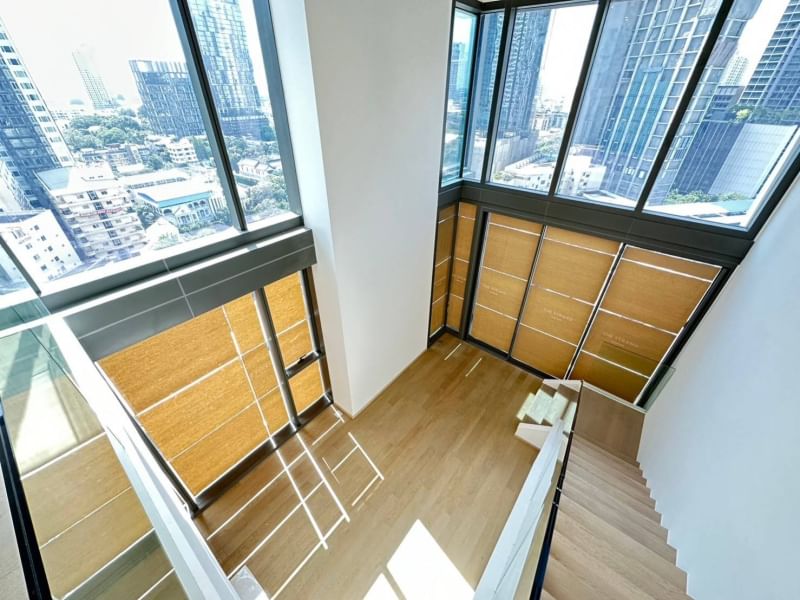 6701-134 ขาย คอนโด สุขุมวิท พร้อมพงษ์ BTSทองหล่อ The Strand Thonglor 2ห้องนอน Duplex