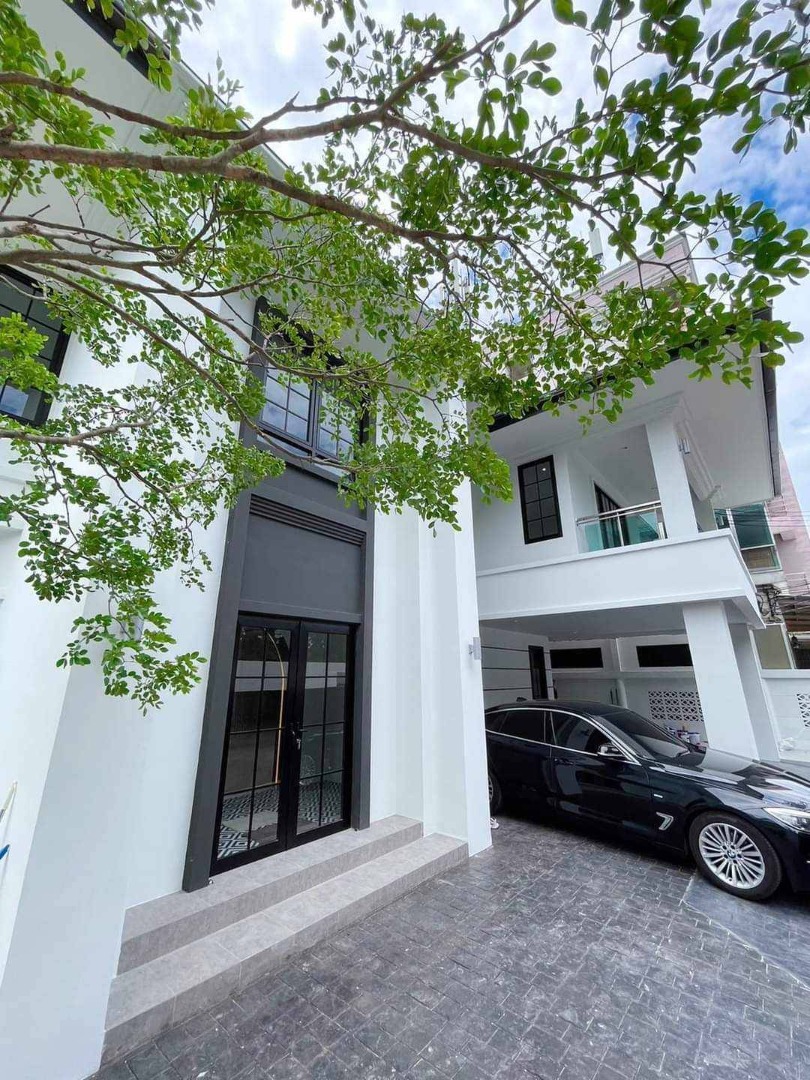 6701-265 ขายบ้านเดี่ยว 2ชั้น ลาดพร้าว นาคนิวาส บ้านสร้างเอง Renovate ใหม่ Luxury Modern Style 