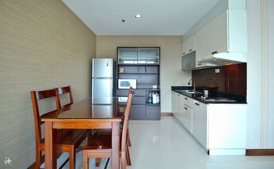 6704-102 ขาย คอนโด อโศก พร้อมพงษ์ BTSอโศก Sukhumvit living town  1 ห้องนอน