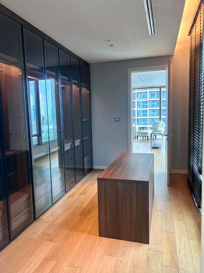 6707-027 ให้เช่า คอนโด Penthouse หลังสวน ชิดลม เพลินจิต BTSเพลินจิต SINDHORN RESIDENCE 3ห้องนอน วิวฝั่งสถานฑูต