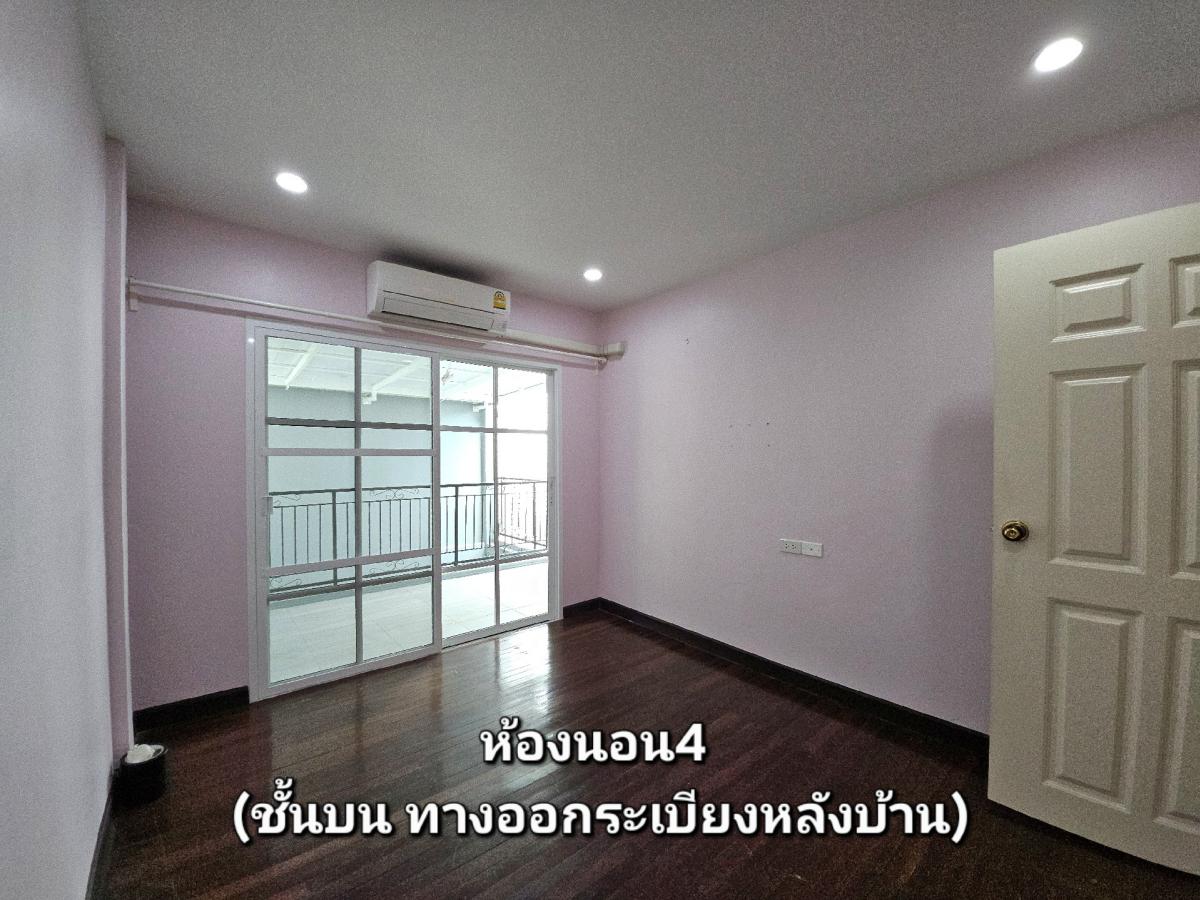 6801-093 ขายหรือให้เช่า ทาวน์โฮม 2 ชั้น นอกโครงการ รีโนเวทใหม่ ทำเลดีเข้า-ออกได้หลายทาง 4 ห้องนอน