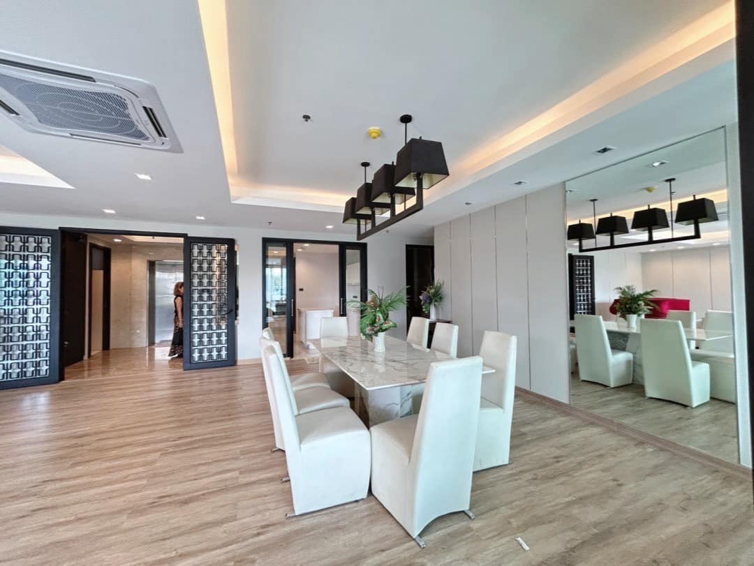 6802-013# ให้เช่า/ขาย คอนโด พร้อมพงษ์ Belgravia Residences BTSพร้อมพงษ์ - 4 ห้องนอน